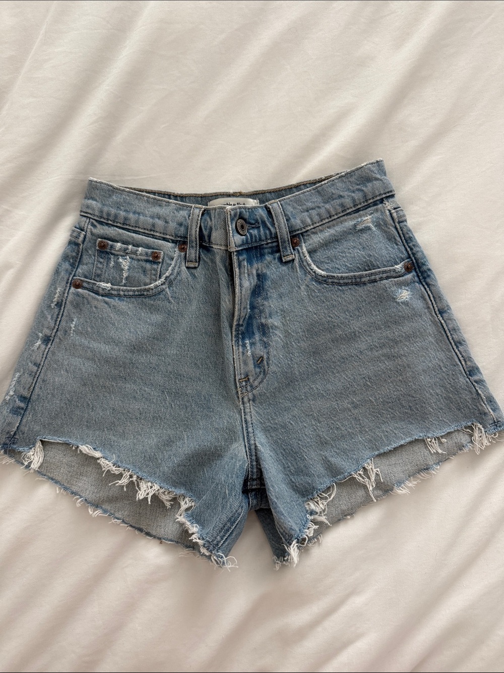 High-Rise Frayed Hem Denim Shorts - Light Blue